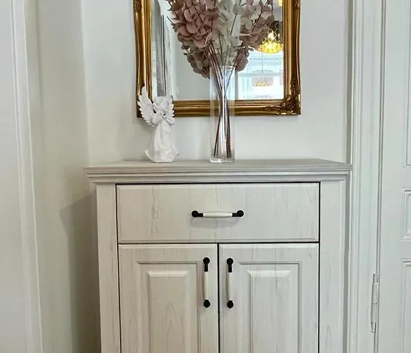 Апартаменти Lux Apartmans