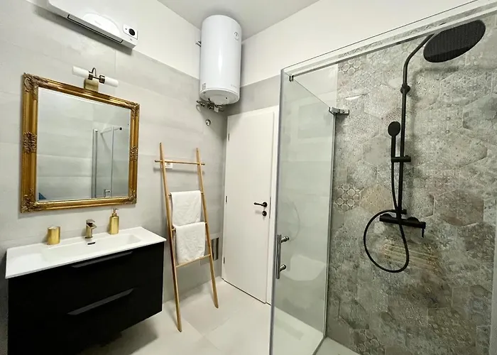 Lux Apartmans Апартаменти Пула
