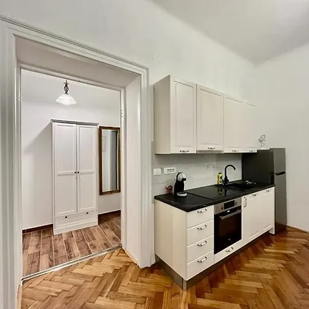 Lux Apartmans Apartment *