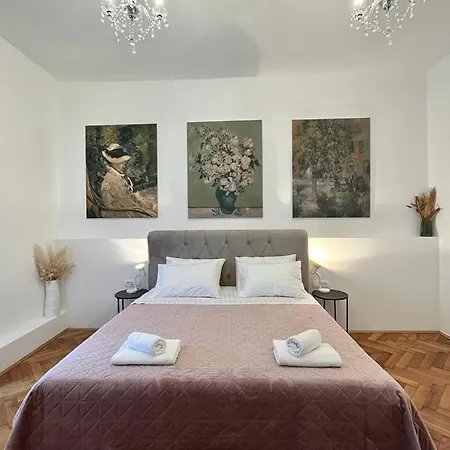 Apartment Lux Apartmans